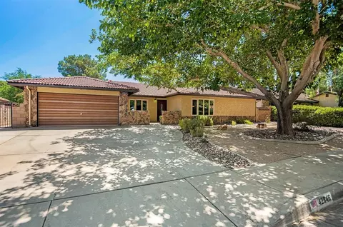 42846 Normandy Lane Ln, Lancaster, CA 93536 photo 1