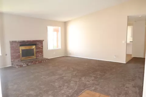 43633 David St, Lancaster, CA 93535 photo 4