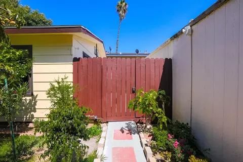 703 E Orange Grove Blvd, Pasadena, CA 91104 photo 3