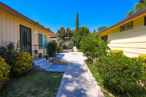 703 E Orange Grove Blvd, Pasadena, CA 91104 photo 1