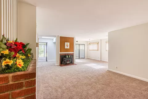 1424 Kettering St W, Lancaster, CA 93534 photo 4