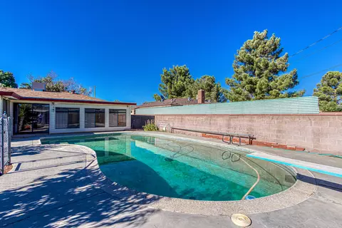1424 Kettering St W, Lancaster, CA 93534 photo 8