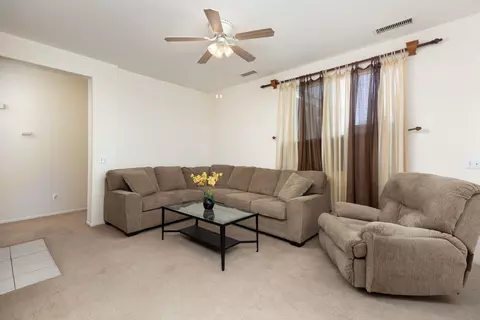 45526 Stanridge Ave, Lancaster, CA 93535 photo 4