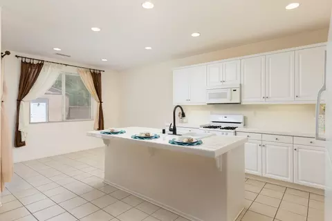 45526 Stanridge Ave, Lancaster, CA 93535 photo 8