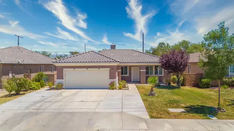 45526 Stanridge Ave, Lancaster, CA 93535 photo 1