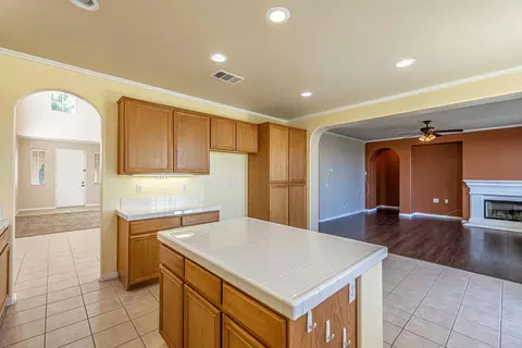 4783 Jade Ct, Lancaster, CA 93536 photo 8