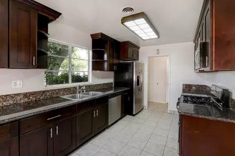 44953 Lorimer Ave, Lancaster, CA 93534 photo 9