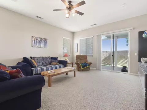 5723 Vahan Ct, Lancaster, CA 93536 photo 10