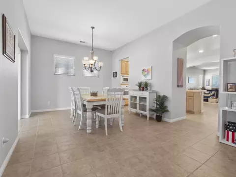 5723 Vahan Ct, Lancaster, CA 93536 photo 4
