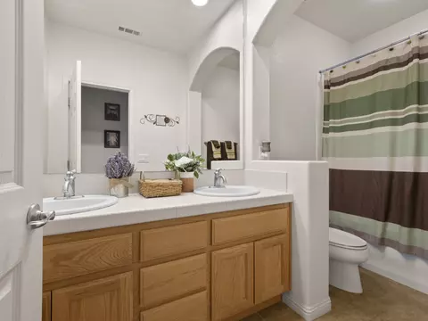 5723 Vahan Ct, Lancaster, CA 93536 photo 13