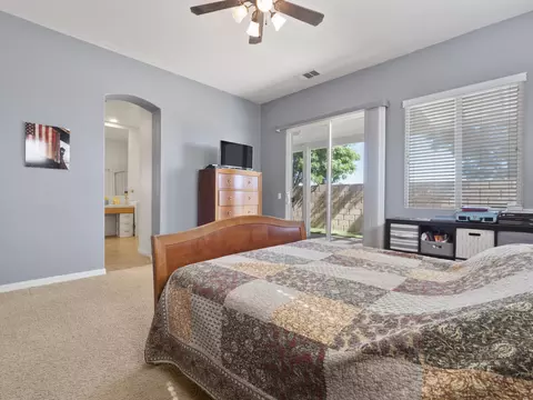 5723 Vahan Ct, Lancaster, CA 93536 photo 17