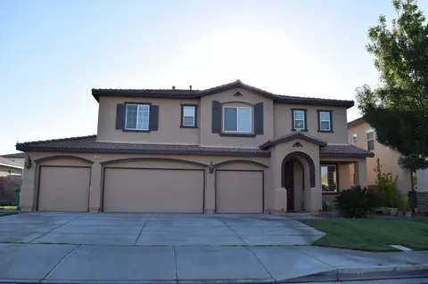 43805 Sondi Dr, Lancaster, CA 93536 photo 1