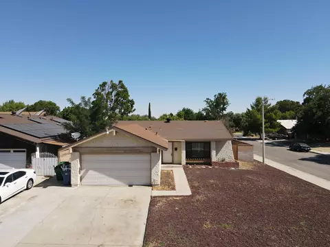 1219 Caperton St, Lancaster, CA 93535 photo 2