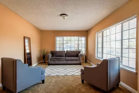 1219 Caperton St, Lancaster, CA 93535 photo 4
