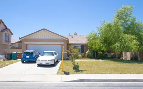 38113 Mentor Ct, Palmdale, CA 93550 photo 1