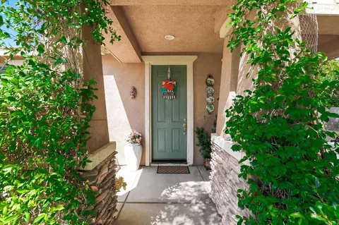38113 Mentor Ct, Palmdale, CA 93550 photo 2
