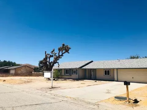 40677 E 162nd St, Lancaster, CA 93535 photo 3