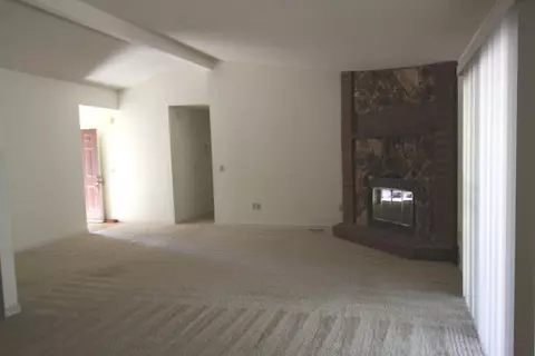 14319 Winchester Dr, Mojave, CA 93501 photo 3