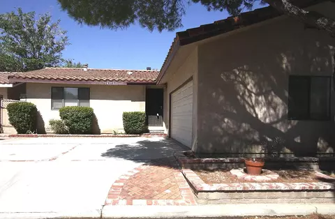 14319 Winchester Dr, Mojave, CA 93501 photo 1