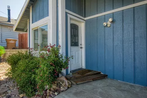 22421 Mccarthy Dr, Tehachapi, CA 93561 photo 5