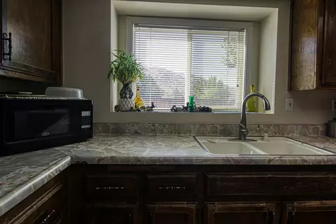 22421 Mccarthy Dr, Tehachapi, CA 93561 photo 13