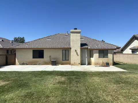 748 E Avenue J6, Lancaster, CA 93535 photo 2