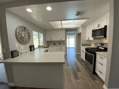 509 Curve Cir, Lancaster, CA 93535 photo 12