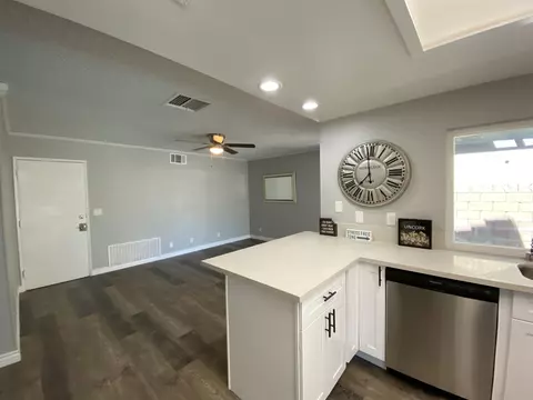 509 Curve Cir, Lancaster, CA 93535 photo 8
