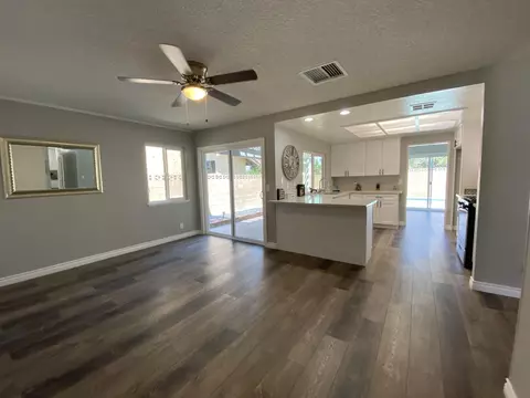 509 Curve Cir, Lancaster, CA 93535 photo 9