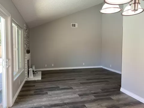 509 Curve Cir, Lancaster, CA 93535 photo 19