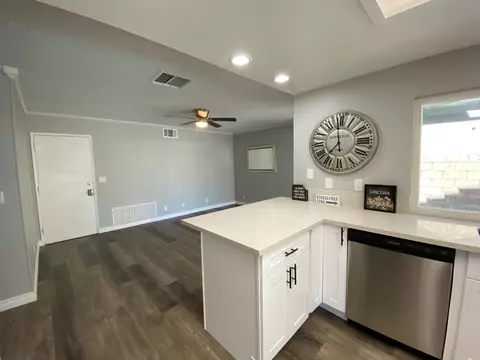 509 Curve Cir, Lancaster, CA 93535 photo 7