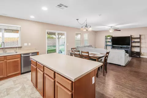 3220 James Ct, Lancaster, CA 93535 photo 14