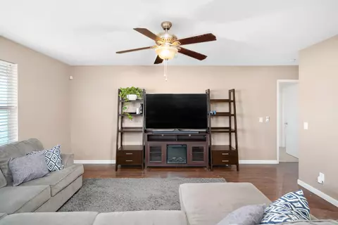 3220 James Ct, Lancaster, CA 93535 photo 7