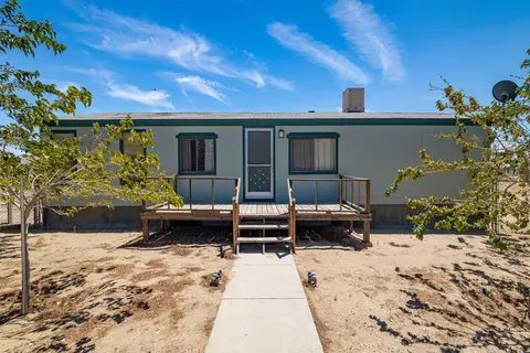 9040 W 60th St, Mojave, CA 93501 photo 1