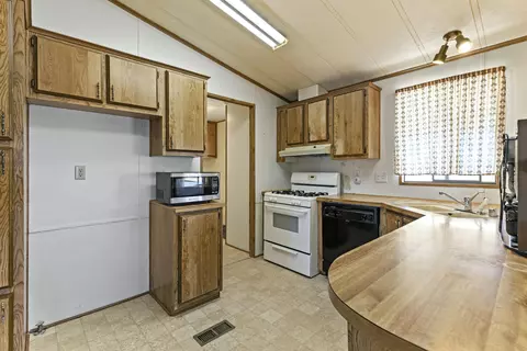 9040 W 60th St, Mojave, CA 93501 photo 12