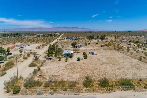 9040 W 60th St, Mojave, CA 93501 photo 21