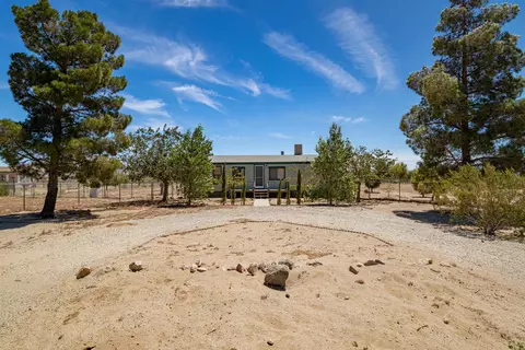 9040 W 60th St, Mojave, CA 93501 photo 19