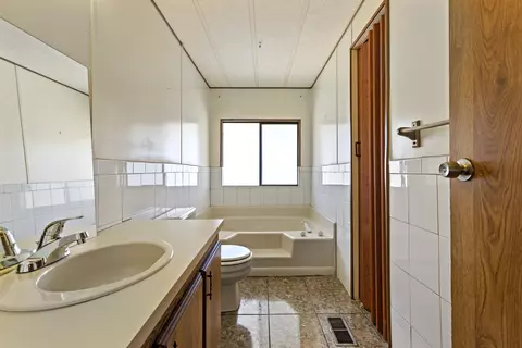 9040 W 60th St, Mojave, CA 93501 photo 18