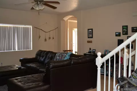 43915 Sandstarr Ct, Lancaster, CA 93535 photo 7
