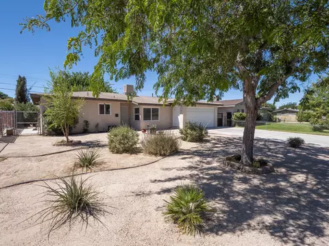 240 E Ave J 12, Lancaster, CA 93535 photo 3
