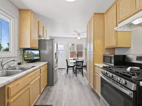 240 E Ave J 12, Lancaster, CA 93535 photo 10