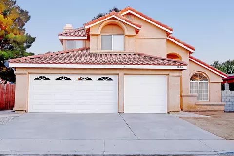 1836 Sierra View Ave, Lancaster, CA 93535 photo 1