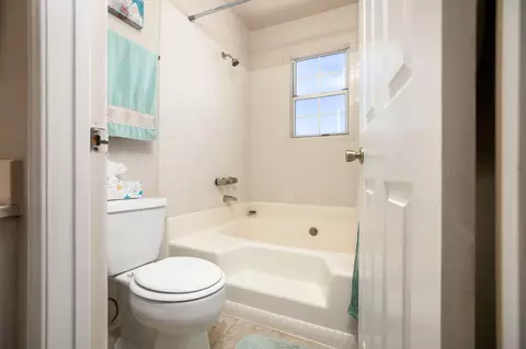43661 Park Ave, Lancaster, CA 93534 photo 14