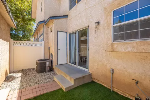 43661 Park Ave, Lancaster, CA 93534 photo 18