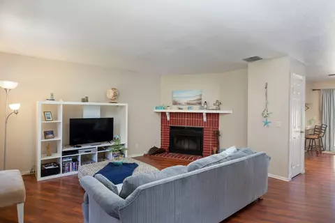 43661 Park Ave, Lancaster, CA 93534 photo 3