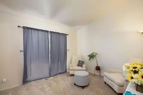 43661 Park Ave, Lancaster, CA 93534 photo 15