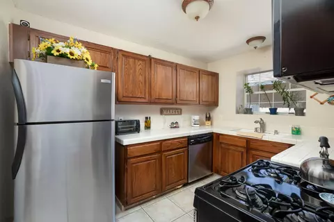 43661 Park Ave, Lancaster, CA 93534 photo 9