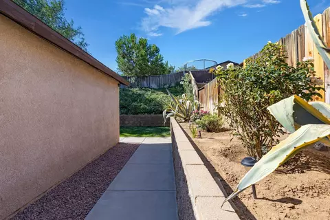 6806 Agave St, Lancaster, CA 93536 photo 18