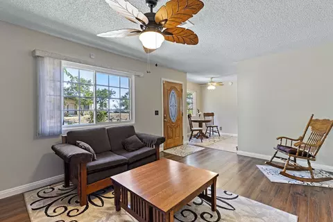6806 Agave St, Lancaster, CA 93536 photo 4