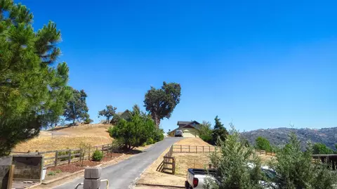 29720 Lower Valley Rd N, Tehachapi, CA 93561 photo 1